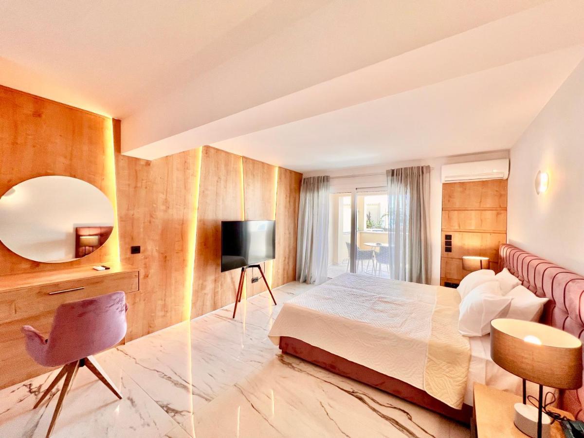 Luxury Villa Barbati Sun With Private Pool By Dadovillas Εξωτερικό φωτογραφία
