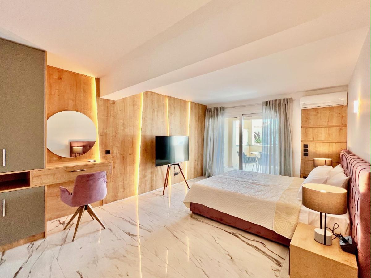 Luxury Villa Barbati Sun With Private Pool By Dadovillas Εξωτερικό φωτογραφία